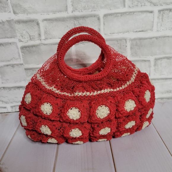 Vintage Handbags - Vintage Red & White Plastic Crochet Handbag